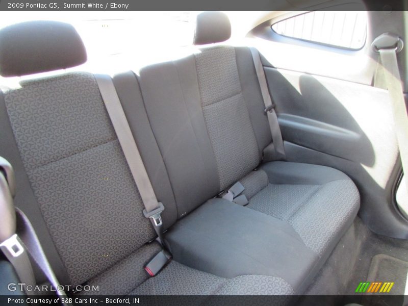 Summit White / Ebony 2009 Pontiac G5