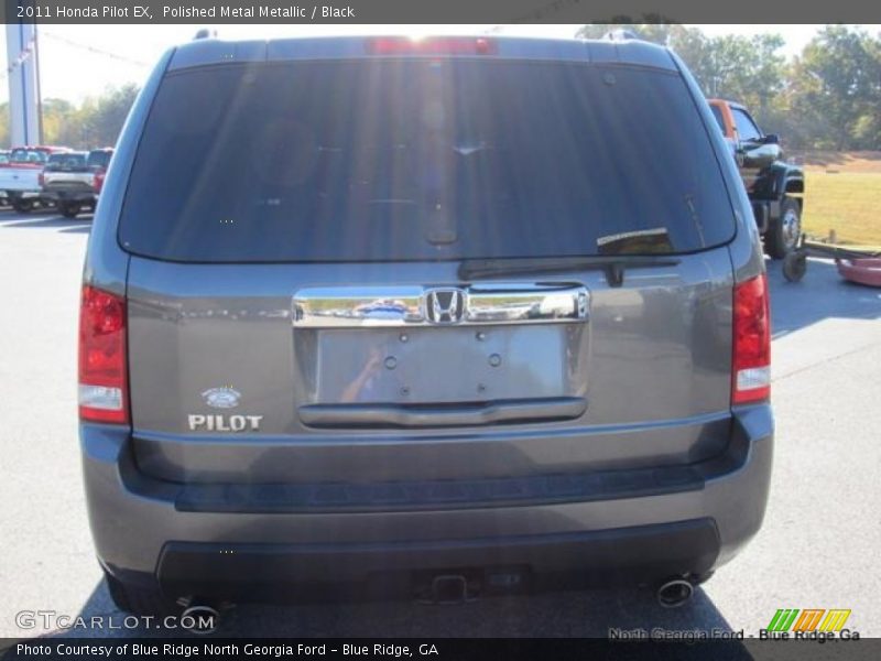 Polished Metal Metallic / Black 2011 Honda Pilot EX