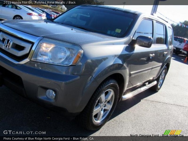 Polished Metal Metallic / Black 2011 Honda Pilot EX