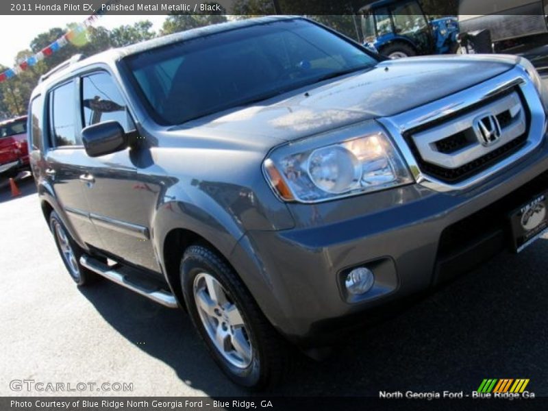 Polished Metal Metallic / Black 2011 Honda Pilot EX