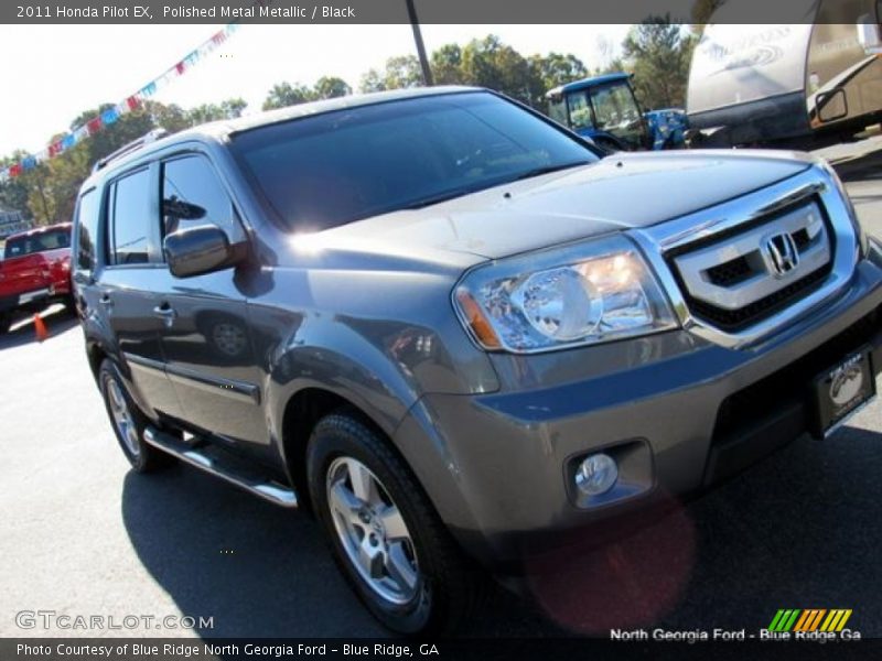 Polished Metal Metallic / Black 2011 Honda Pilot EX