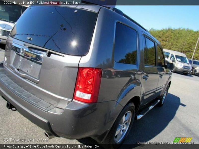 Polished Metal Metallic / Black 2011 Honda Pilot EX