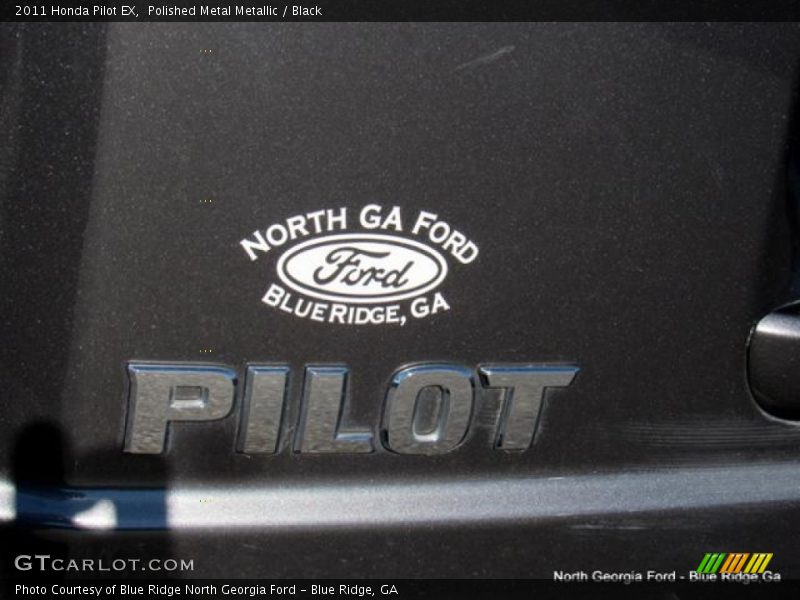 Polished Metal Metallic / Black 2011 Honda Pilot EX