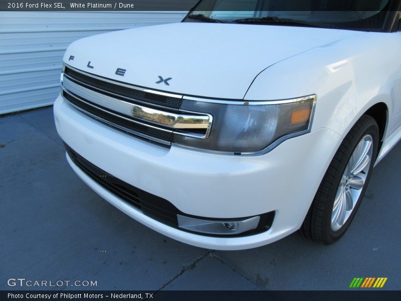 White Platinum / Dune 2016 Ford Flex SEL