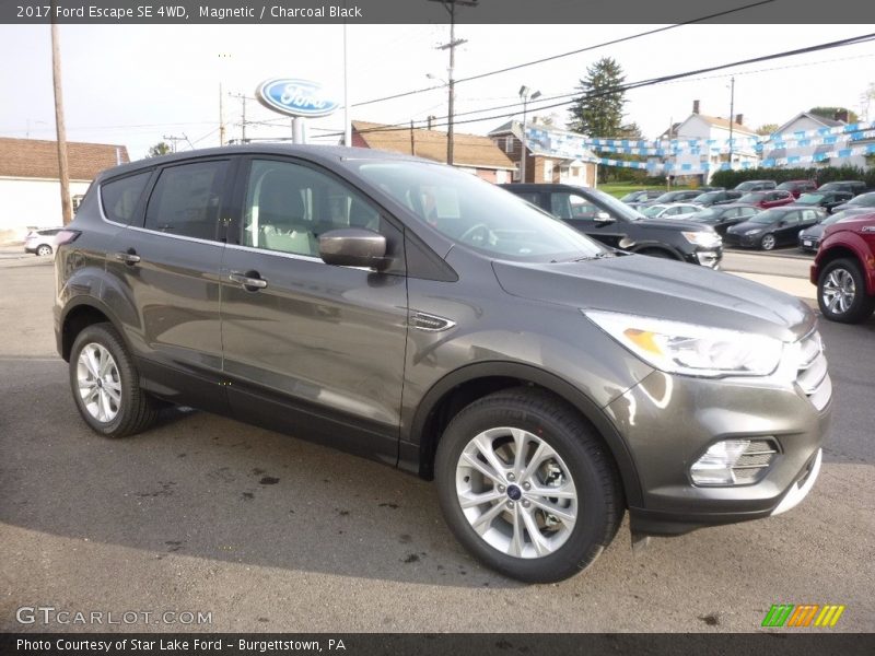 Magnetic / Charcoal Black 2017 Ford Escape SE 4WD