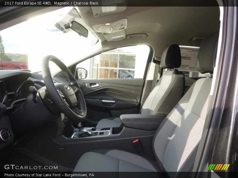 Magnetic / Charcoal Black 2017 Ford Escape SE 4WD