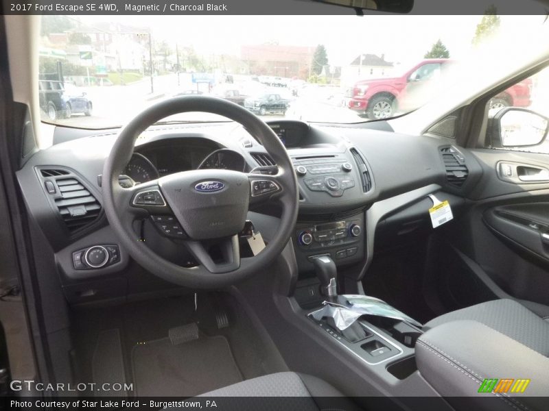 Magnetic / Charcoal Black 2017 Ford Escape SE 4WD