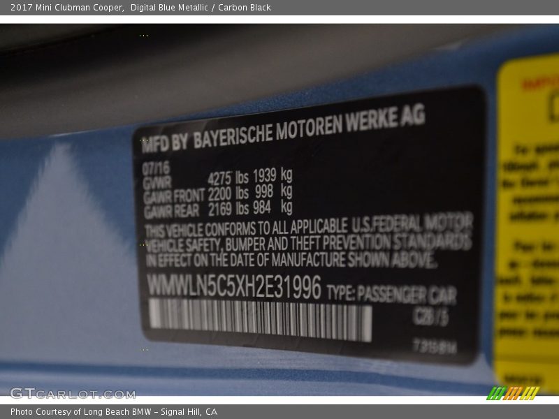 Digital Blue Metallic / Carbon Black 2017 Mini Clubman Cooper