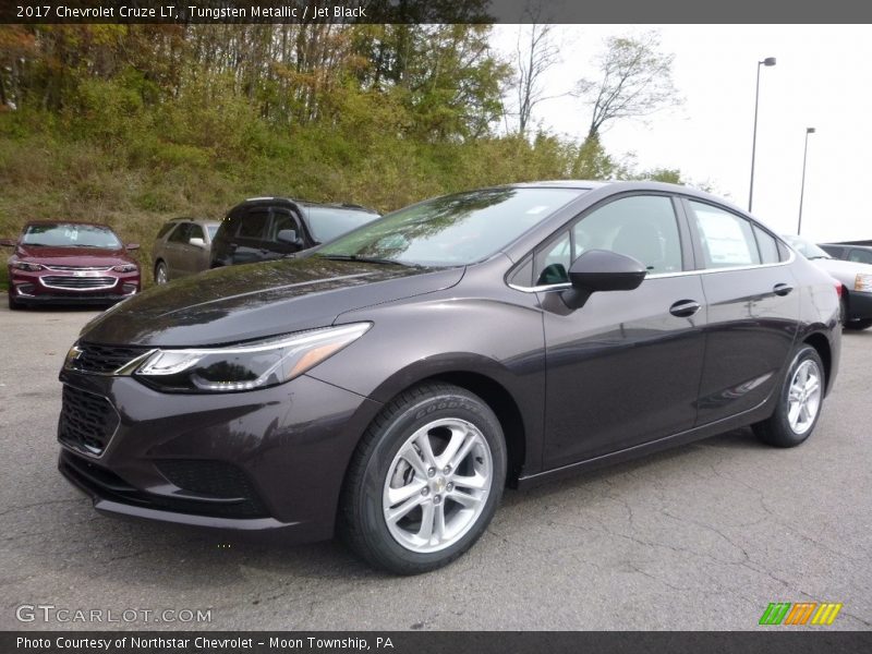 Tungsten Metallic / Jet Black 2017 Chevrolet Cruze LT