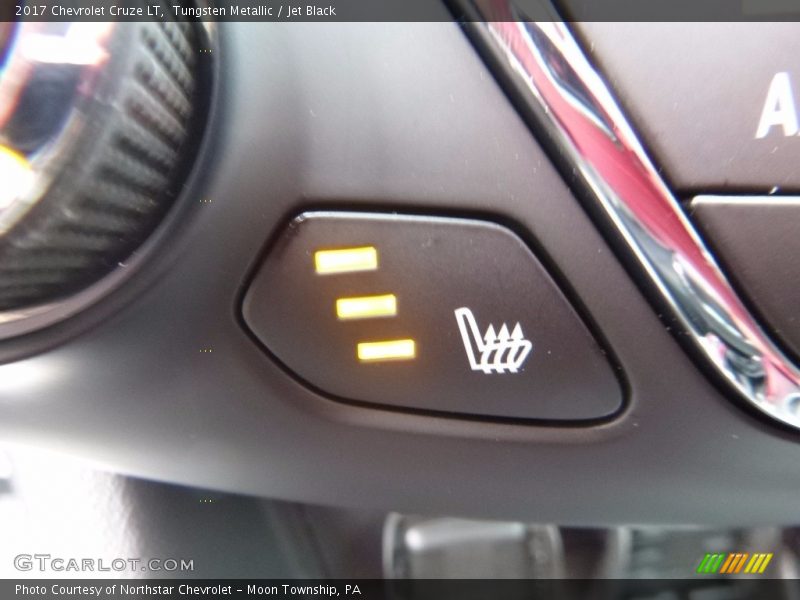 Tungsten Metallic / Jet Black 2017 Chevrolet Cruze LT