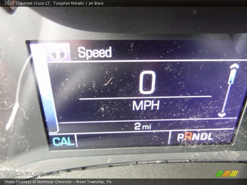 Tungsten Metallic / Jet Black 2017 Chevrolet Cruze LT