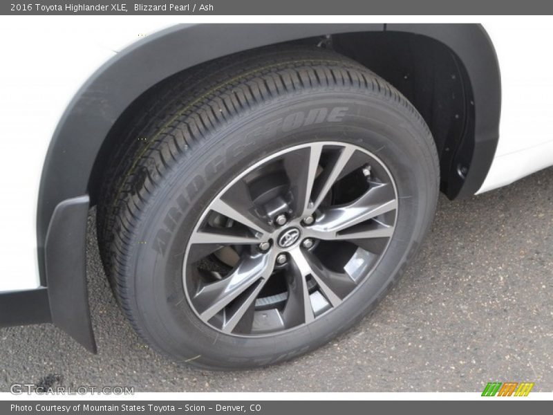 Blizzard Pearl / Ash 2016 Toyota Highlander XLE