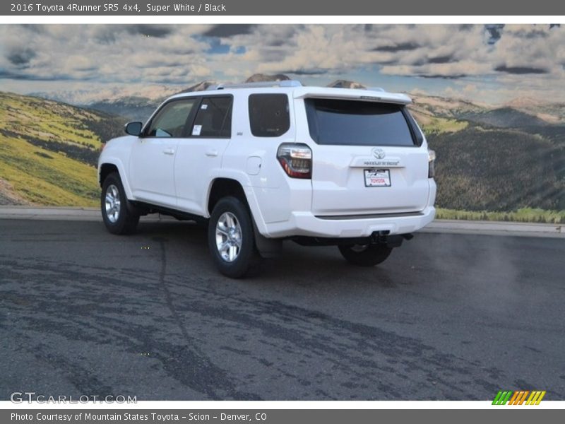 Super White / Black 2016 Toyota 4Runner SR5 4x4