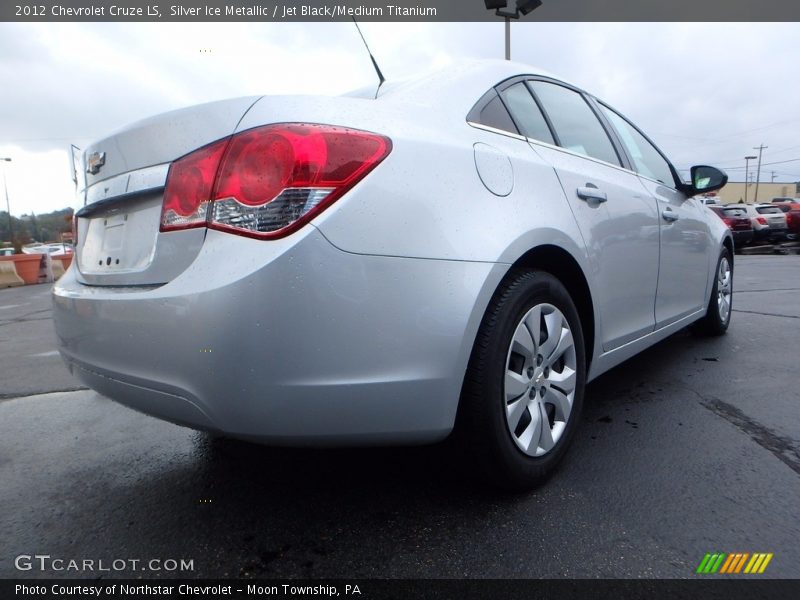 Silver Ice Metallic / Jet Black/Medium Titanium 2012 Chevrolet Cruze LS