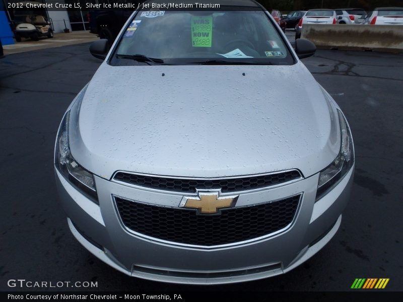 Silver Ice Metallic / Jet Black/Medium Titanium 2012 Chevrolet Cruze LS