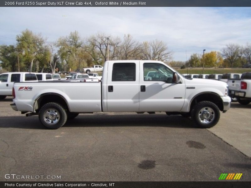 Oxford White / Medium Flint 2006 Ford F250 Super Duty XLT Crew Cab 4x4