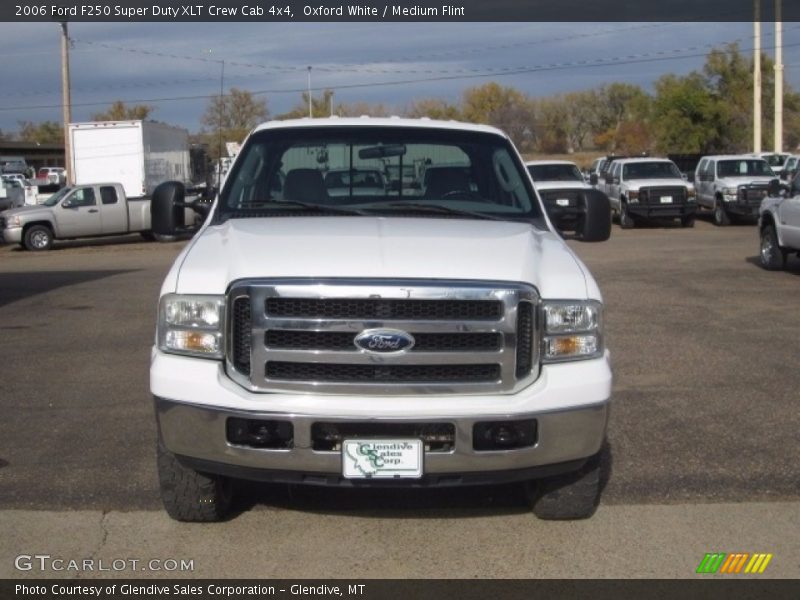 Oxford White / Medium Flint 2006 Ford F250 Super Duty XLT Crew Cab 4x4