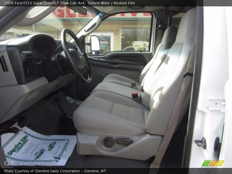 Oxford White / Medium Flint 2006 Ford F250 Super Duty XLT Crew Cab 4x4