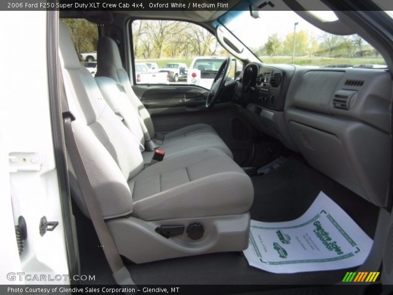 Oxford White / Medium Flint 2006 Ford F250 Super Duty XLT Crew Cab 4x4