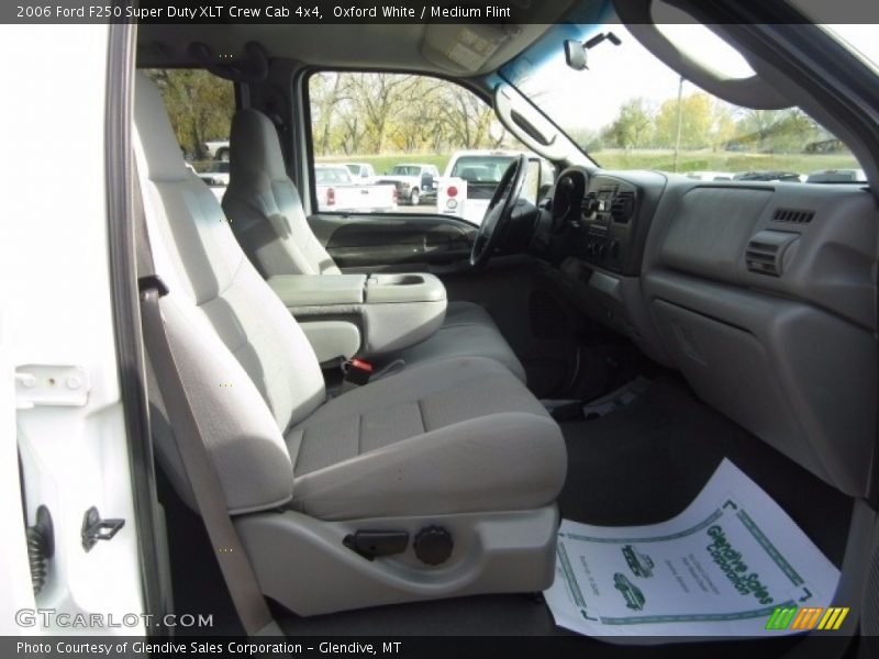 Oxford White / Medium Flint 2006 Ford F250 Super Duty XLT Crew Cab 4x4
