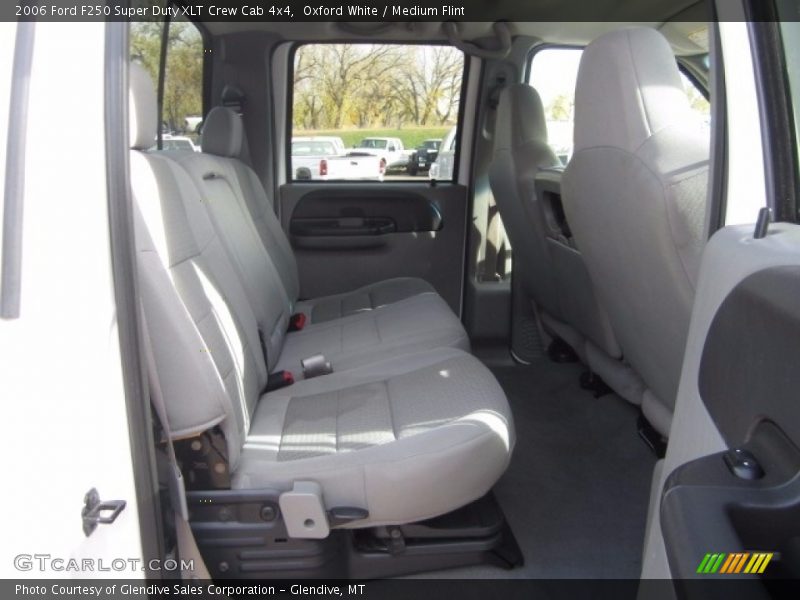 Oxford White / Medium Flint 2006 Ford F250 Super Duty XLT Crew Cab 4x4