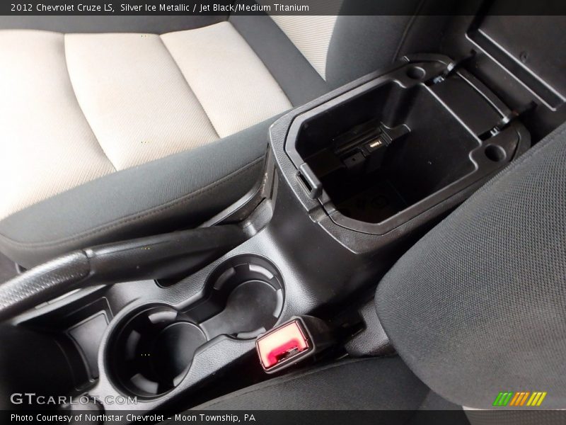 Silver Ice Metallic / Jet Black/Medium Titanium 2012 Chevrolet Cruze LS