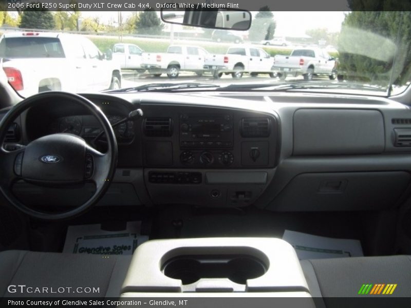 Oxford White / Medium Flint 2006 Ford F250 Super Duty XLT Crew Cab 4x4