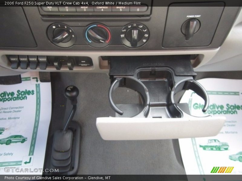 Oxford White / Medium Flint 2006 Ford F250 Super Duty XLT Crew Cab 4x4