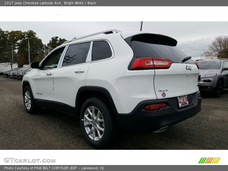 Bright White / Black 2017 Jeep Cherokee Latitude 4x4