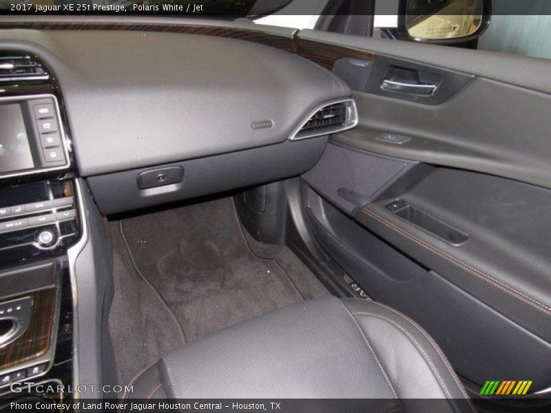 Dashboard of 2017 XE 25t Prestige