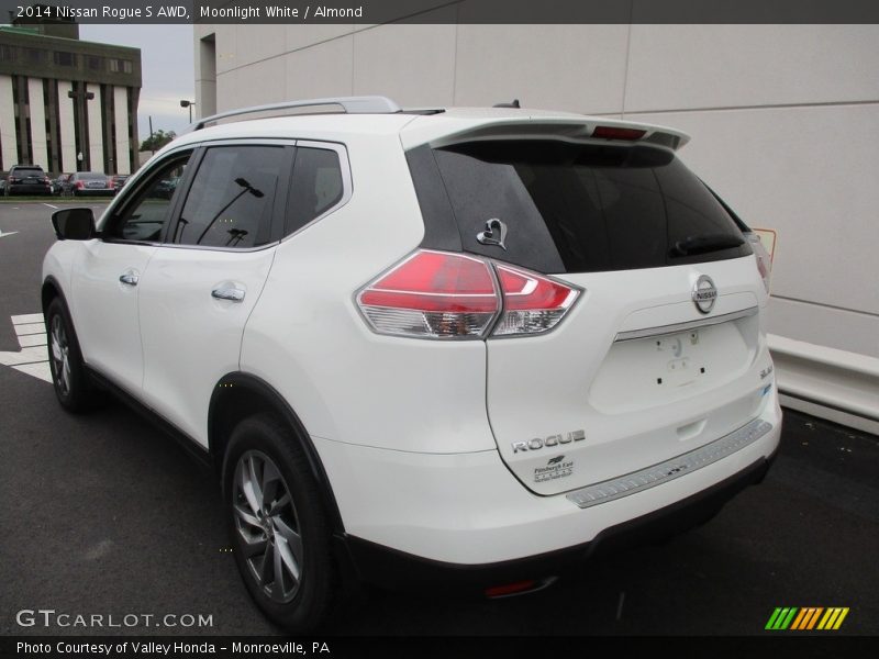 Moonlight White / Almond 2014 Nissan Rogue S AWD