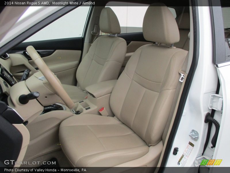 Moonlight White / Almond 2014 Nissan Rogue S AWD
