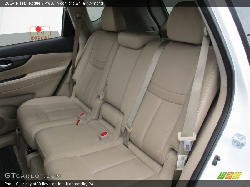 Moonlight White / Almond 2014 Nissan Rogue S AWD