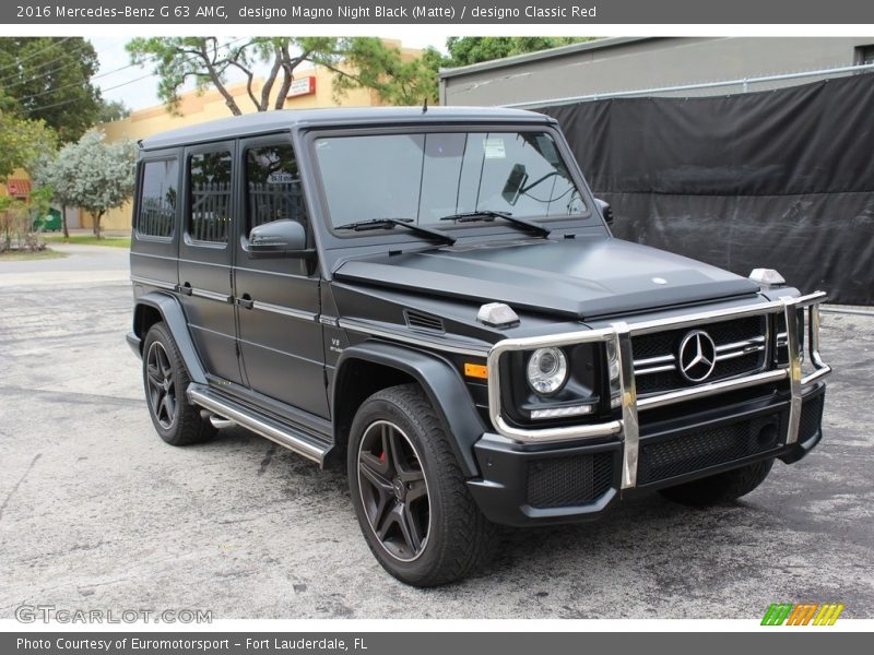 Front 3/4 View of 2016 G 63 AMG