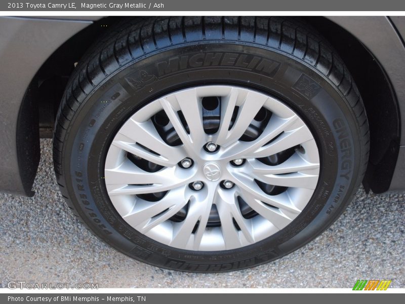 Magnetic Gray Metallic / Ash 2013 Toyota Camry LE