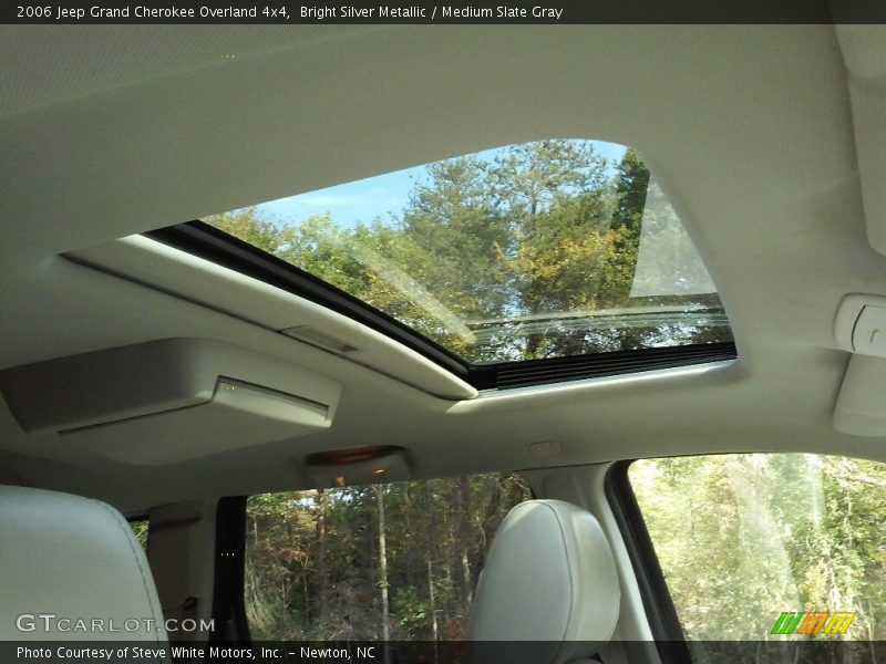 Bright Silver Metallic / Medium Slate Gray 2006 Jeep Grand Cherokee Overland 4x4