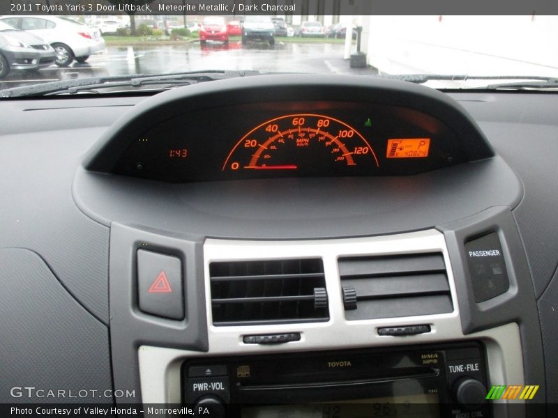 Meteorite Metallic / Dark Charcoal 2011 Toyota Yaris 3 Door Liftback