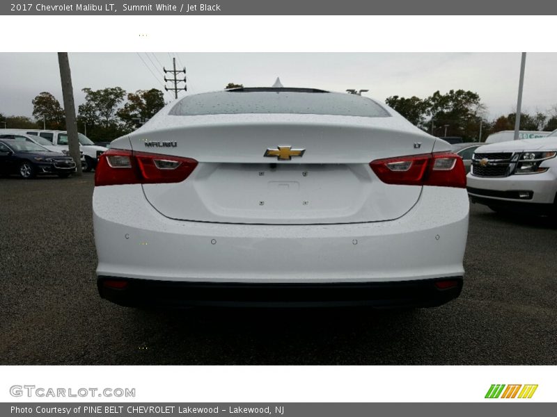 Summit White / Jet Black 2017 Chevrolet Malibu LT