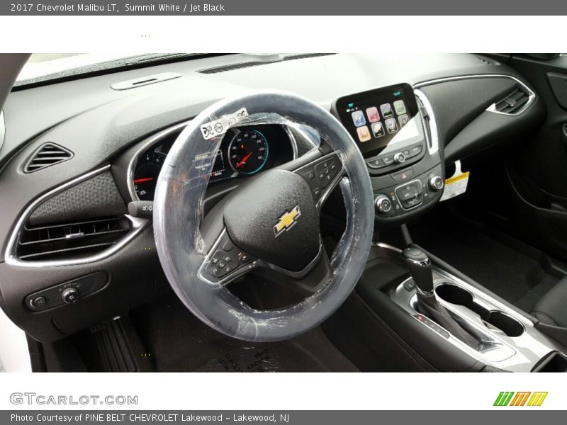 Summit White / Jet Black 2017 Chevrolet Malibu LT