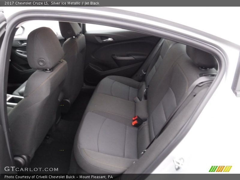Silver Ice Metallic / Jet Black 2017 Chevrolet Cruze LS