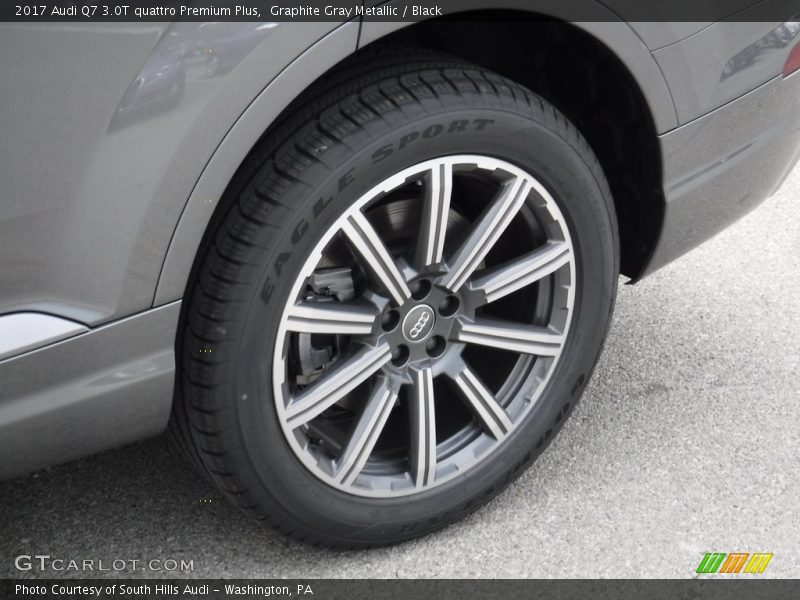 Graphite Gray Metallic / Black 2017 Audi Q7 3.0T quattro Premium Plus