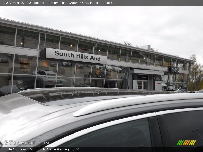 Graphite Gray Metallic / Black 2017 Audi Q7 3.0T quattro Premium Plus
