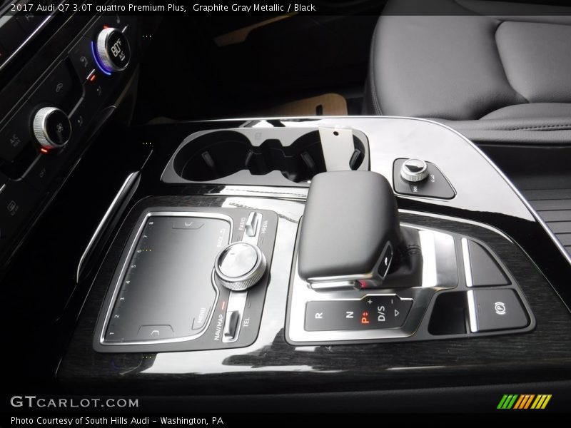 Graphite Gray Metallic / Black 2017 Audi Q7 3.0T quattro Premium Plus