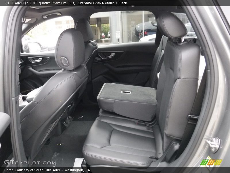 Graphite Gray Metallic / Black 2017 Audi Q7 3.0T quattro Premium Plus