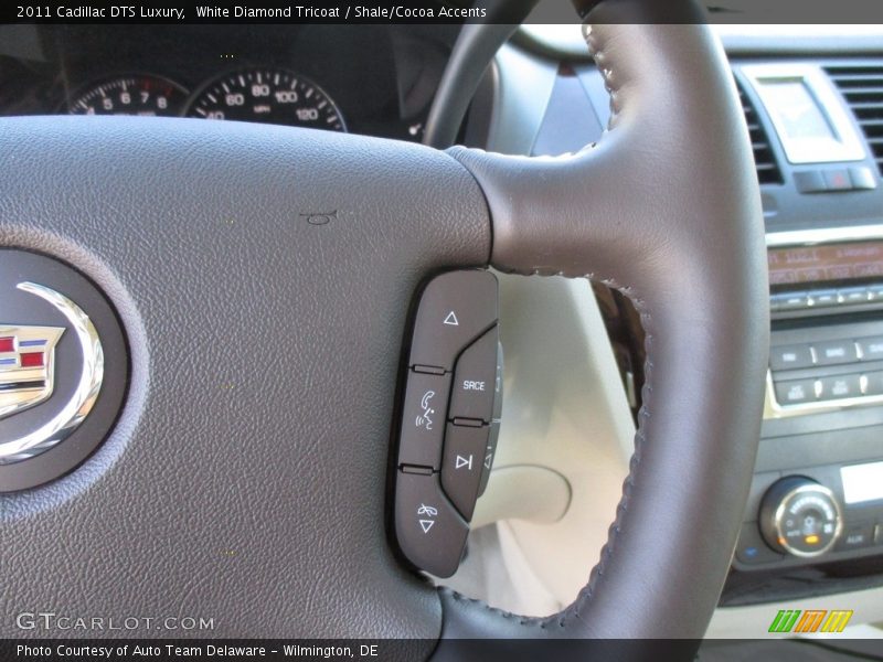 White Diamond Tricoat / Shale/Cocoa Accents 2011 Cadillac DTS Luxury
