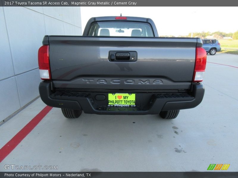 Magnetic Gray Metallic / Cement Gray 2017 Toyota Tacoma SR Access Cab