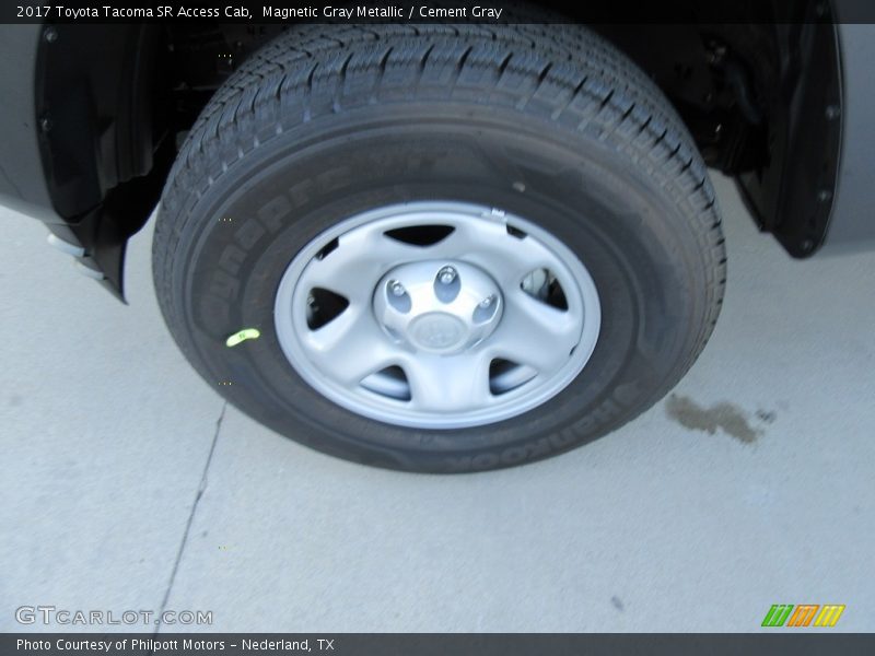 Magnetic Gray Metallic / Cement Gray 2017 Toyota Tacoma SR Access Cab