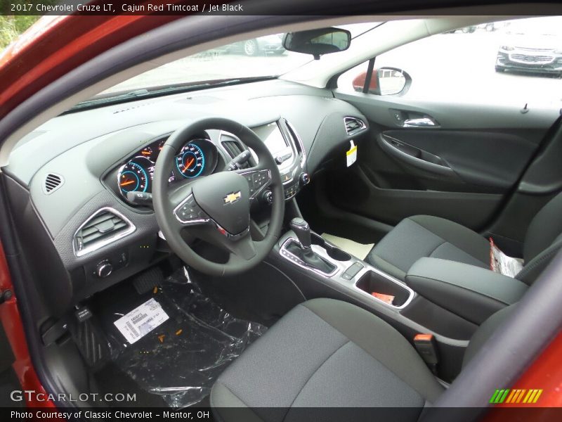 Cajun Red Tintcoat / Jet Black 2017 Chevrolet Cruze LT