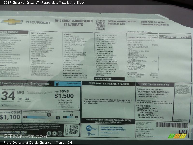 Pepperdust Metallic / Jet Black 2017 Chevrolet Cruze LT
