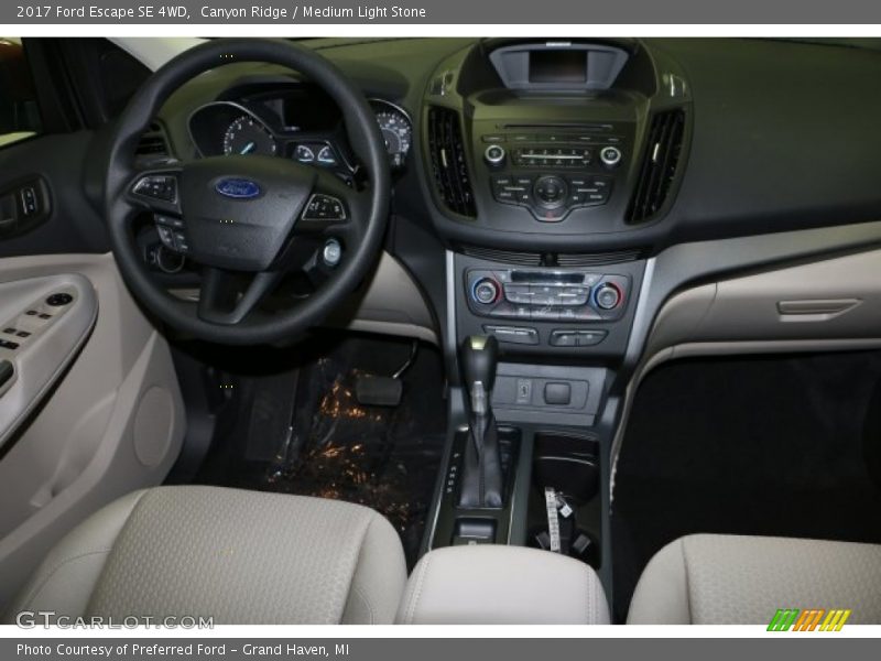 Canyon Ridge / Medium Light Stone 2017 Ford Escape SE 4WD